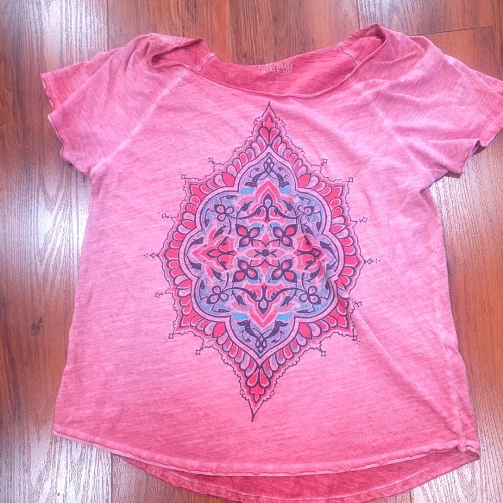 Lucky Brand off the shoulder tshirt sz large
